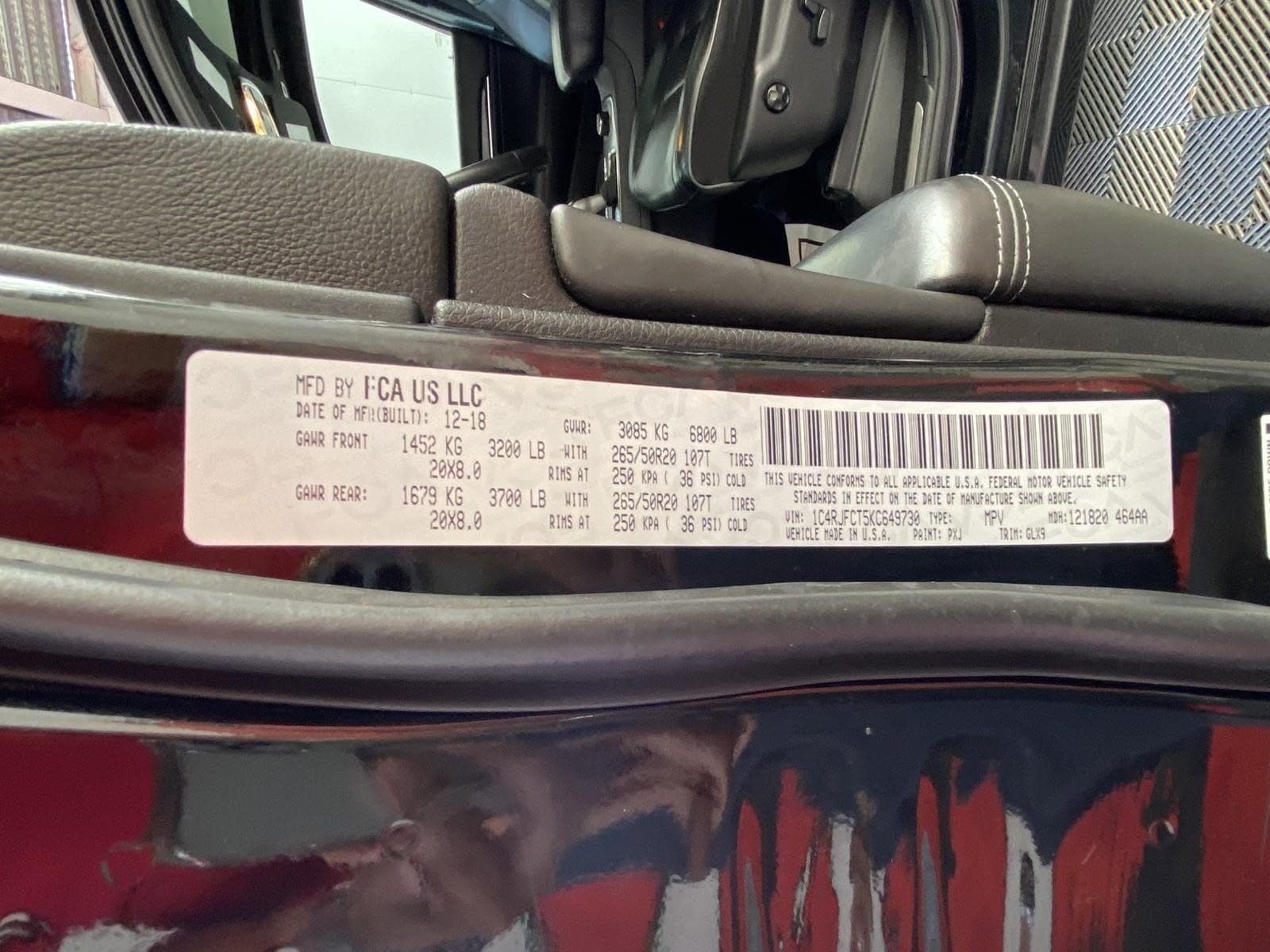 Used 2019 Jeep Grand Cherokee Overland AWD/4WD image 32