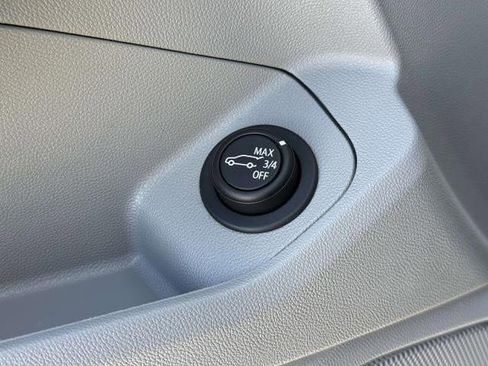 Used 2024 GMC Terrain SLT image 20