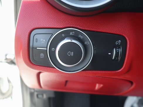 Used 2019 Alfa Romeo Giulia RWD image 22