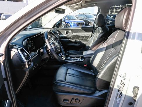 Used 2023 Kia Sorento SX AWD/4WD image 21