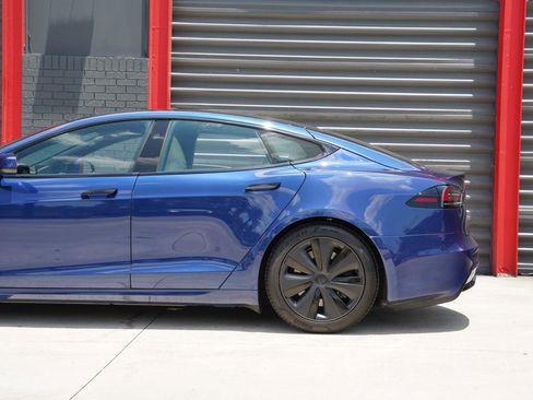 Used 2023 Tesla Model S AWD/4WD image 10