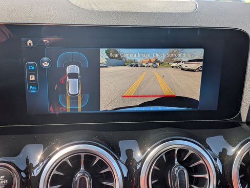 Certified 2025 Mercedes-Benz GLA 250 4MATIC image 22