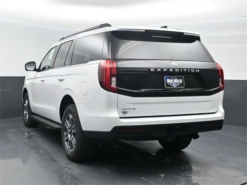 New 2025 Ford Expedition Active image 35