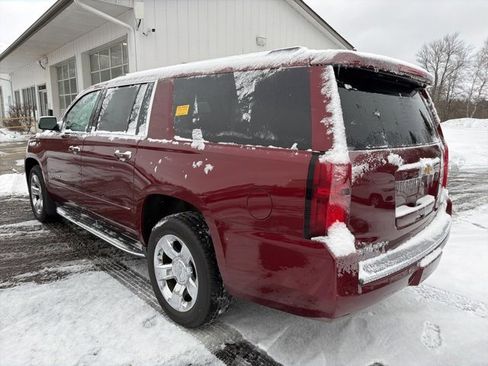 Used 2017 Chevrolet Suburban Premier image 5