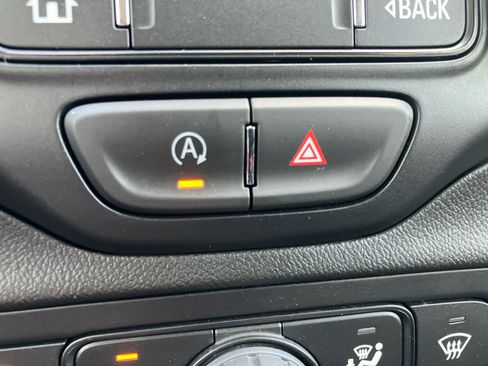 Used 2023 GMC Terrain AT4 w/ Infotainment Package II image 27