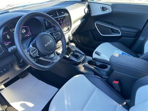 Certified 2023 Kia Soul GT-Line image 21