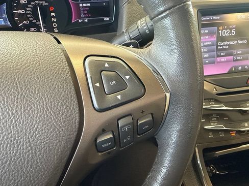Used 2013 Lincoln MKX AWD image 17