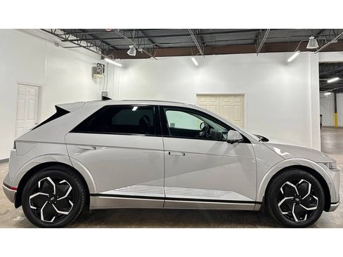 Used 2023 Hyundai Ioniq 5 Limited RWD image 9