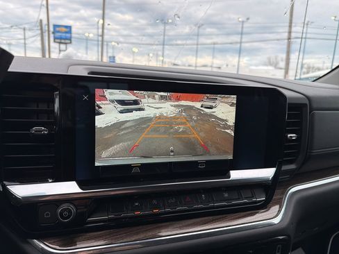 Used 2023 Chevrolet Silverado 1500 LT image 27