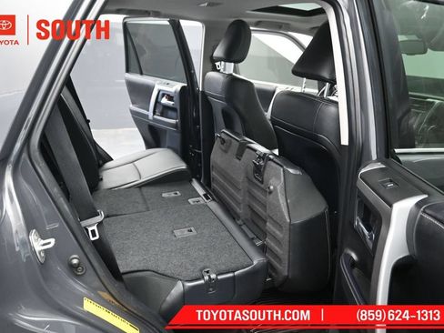 Used 2024 Toyota 4Runner Limited AWD/4WD image 31