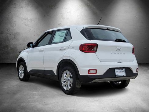 New 2026 Hyundai Venue SE image 4