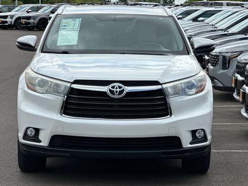Used 2015 Toyota Highlander XLE FWD image 9