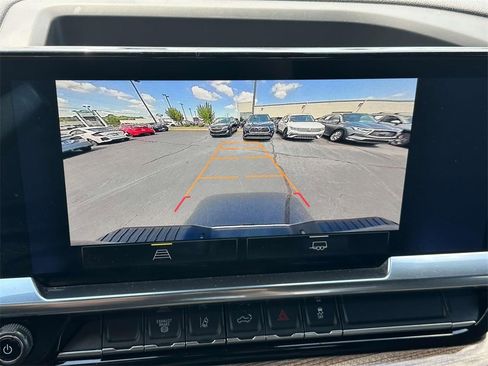 Used 2024 Chevrolet Silverado 2500 LT image 20