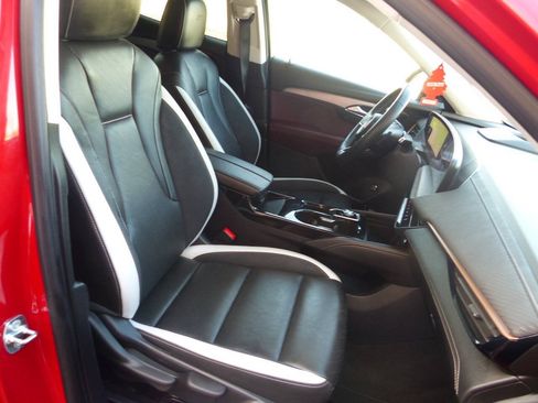 Used 2025 Buick Envision Sport Touring AWD/4WD image 43