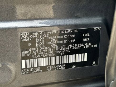 Used 2020 Toyota RAV4 LE image 31