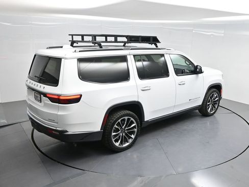 Used 2022 Jeep Wagoneer Series III w/ Premium Group I image 57