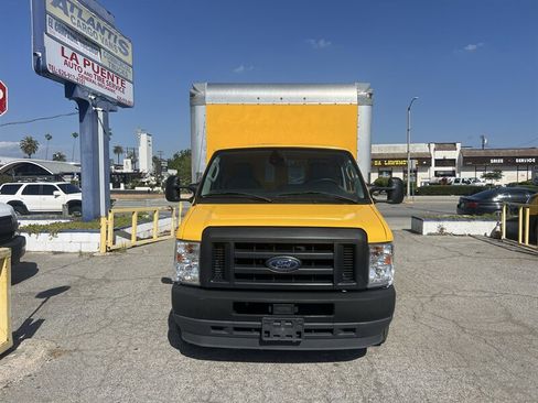 Used 2022 Ford E-350 and Econoline 350 Super Duty image 5