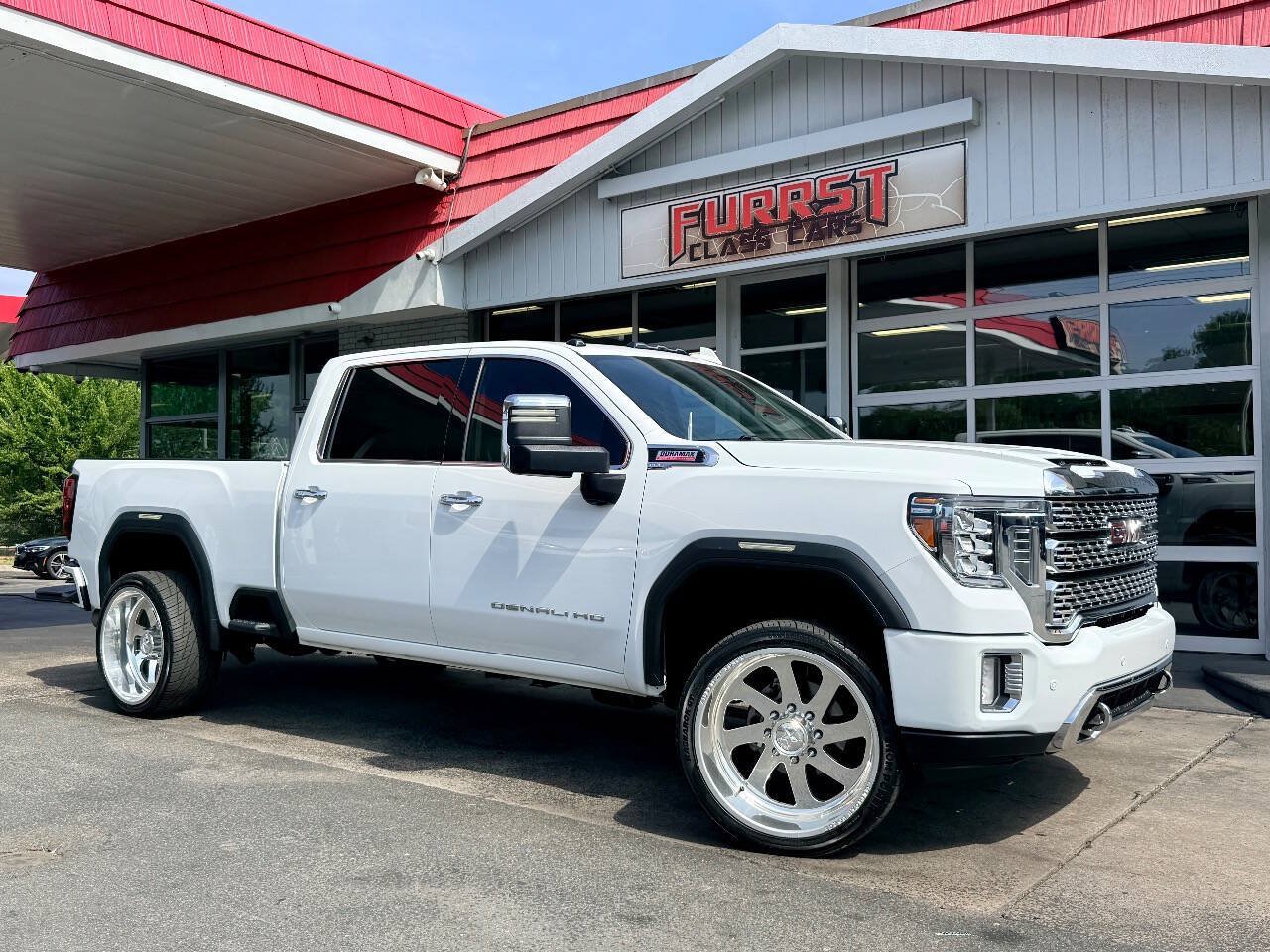 Used 2023 GMC Sierra 2500 Denali w/ Denali Ultimate Package AWD/4WD image 1