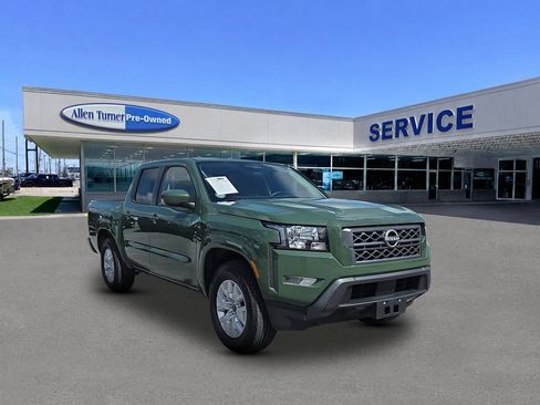 Used 2024 Nissan Frontier SV w/ SV Convenience Package RWD image 2