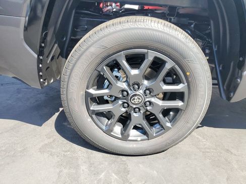 New 2026 Toyota Tundra Platinum image 11