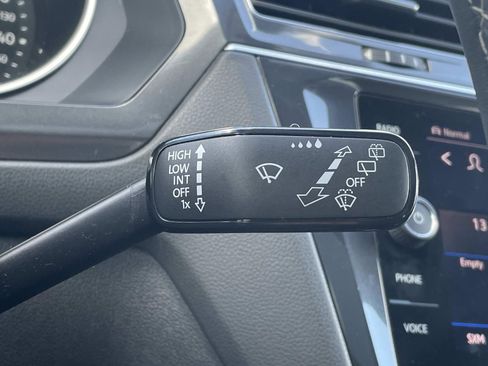 Used 2021 Volkswagen Tiguan SE R-Line w/ 3rd Row Seat Package image 26