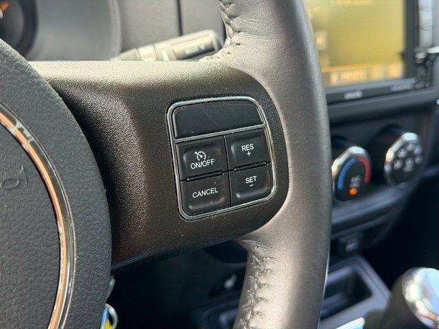 Used 2017 Jeep Patriot High Altitude AWD/4WD image 10