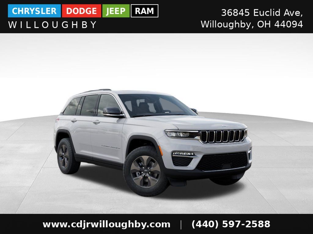 New 2025 Jeep Grand Cherokee Limited 4xe AWD/4WD image 6