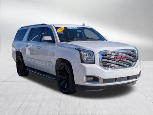 Used 2020 GMC Yukon XL Denali w/ Open Road Package image 8