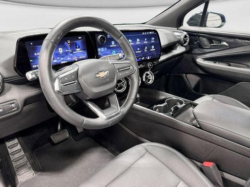 Used 2024 Chevrolet Blazer EV LT AWD/4WD image 18