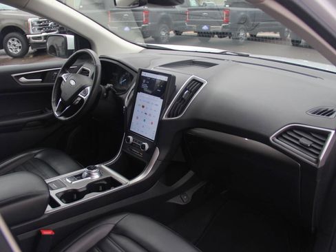 Used 2023 Ford Edge SEL image 20
