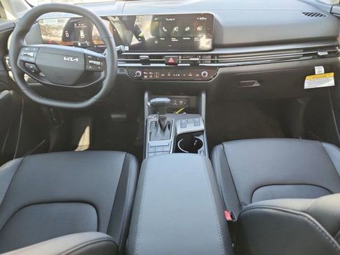 New 2026 Kia Sportage EX image 13