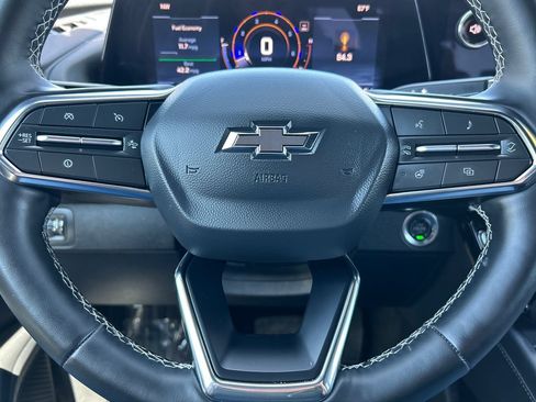 Used 2025 Chevrolet Traverse LT w/ Midnight/Sport Edition AWD/4WD image 11