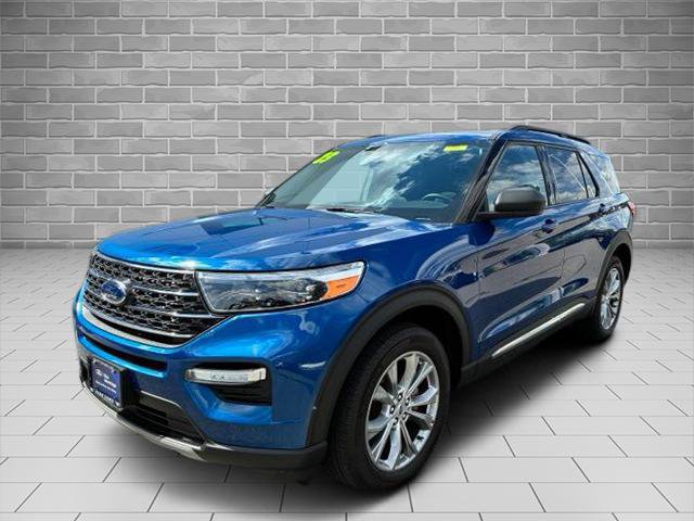 Certified 2023 Ford Explorer XLT w/ Equipment Group 202A AWD/4WD image 7