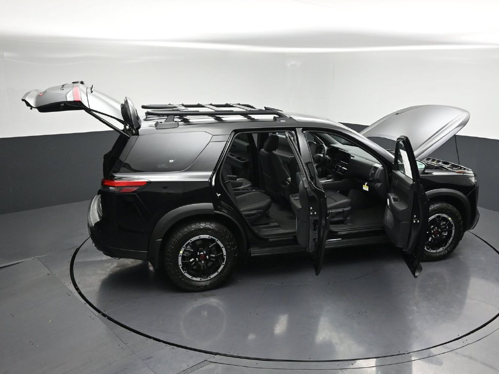 New 2026 Nissan Pathfinder Rock Creek w/ Rock Creek Premium Package AWD/4WD image 32