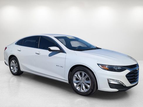Used 2020 Chevrolet Malibu LT image 3