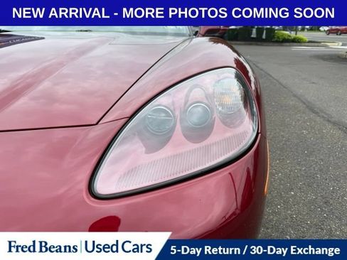 Used 2006 Chevrolet Corvette Coupe w/ Preferred Equipment Group RWD image 3