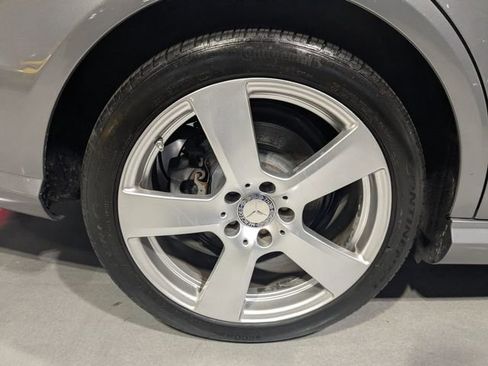 Used 2011 Mercedes-Benz E 350 4MATIC Sedan image 18