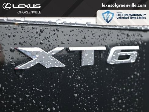 Used 2023 Cadillac XT6 Premium Luxury FWD image 10
