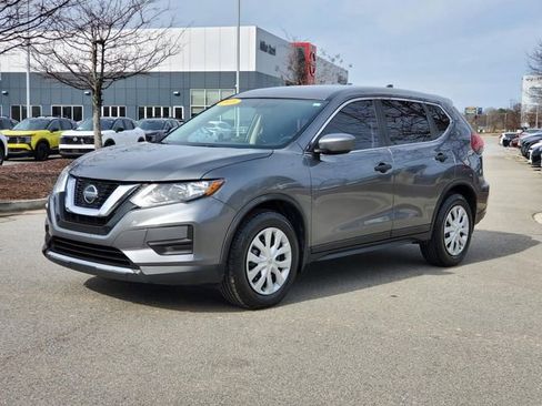 Used 2018 Nissan Rogue S image 1