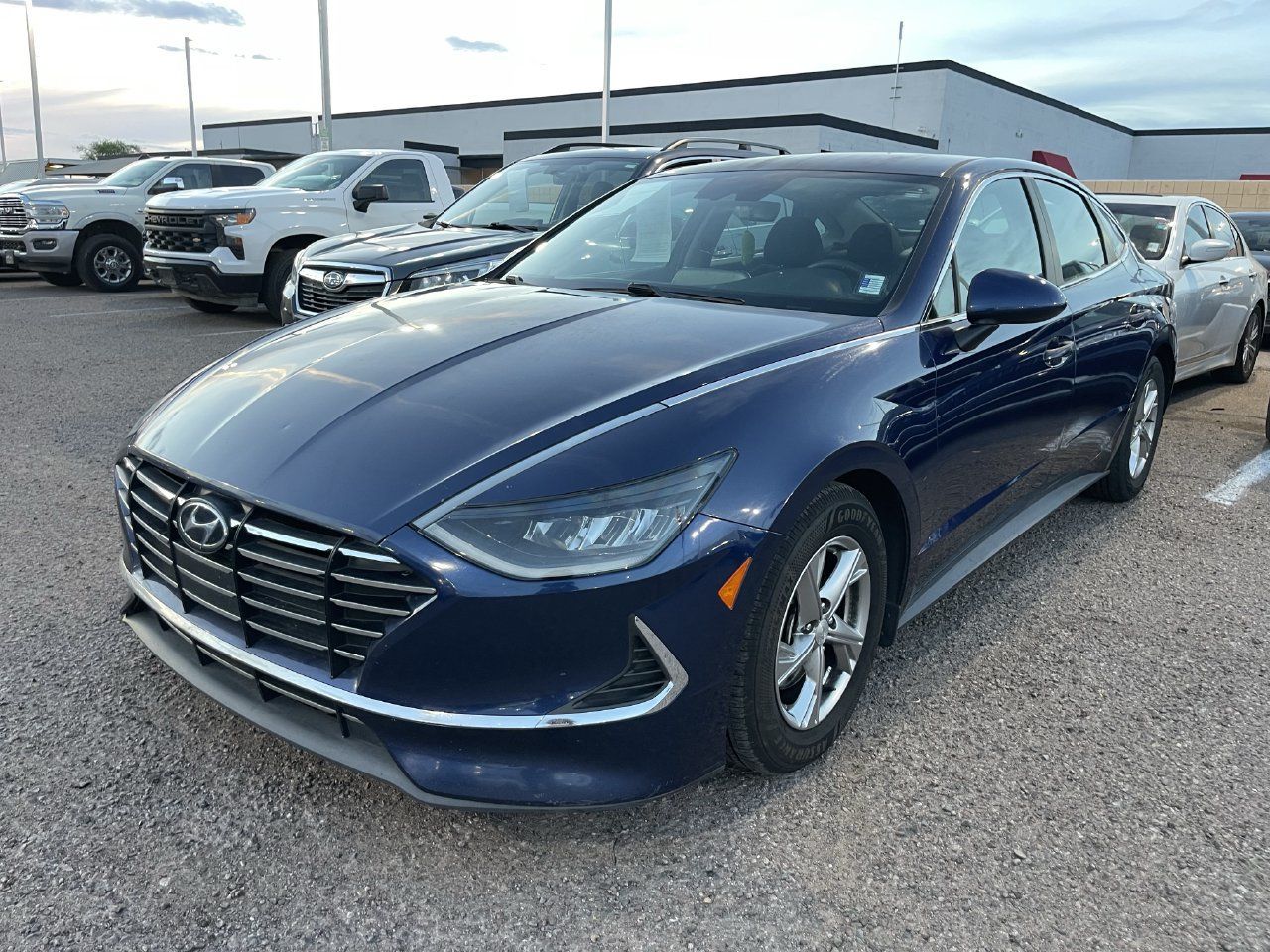Used 2022 Hyundai Sonata SE FWD image 3