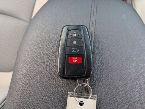 Used 2025 Toyota RAV4 Limited w/ Advanced Technology Package image 38