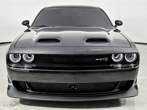 Used 2023 Dodge Challenger SRT Hellcat RWD image 4
