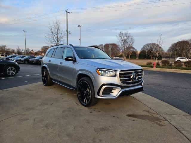 Used 2026 Mercedes-Benz GLS 450 4MATIC image 3