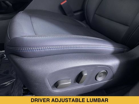 Certified 2024 Chevrolet Equinox EV LT FWD image 9