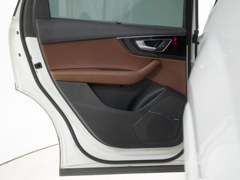 Used 2018 Audi Q7 3.0T Prestige w/ Prestige Package image 47