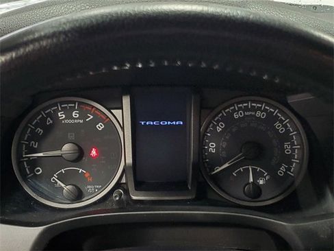 Used 2021 Toyota Tacoma TRD Off-Road image 20
