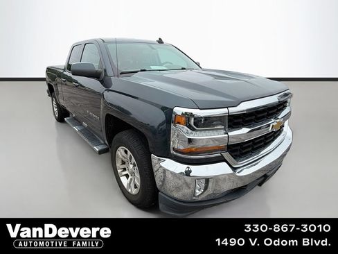 Used 2017 Chevrolet Silverado 1500 LT w/ All Star Edition AWD/4WD image 1
