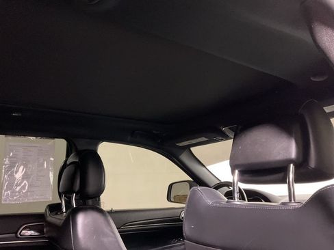Used 2021 Jeep Grand Cherokee Limited X AWD/4WD image 2