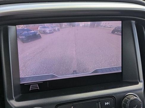 Used 2020 Chevrolet Colorado LT w/ Safety Package image 12