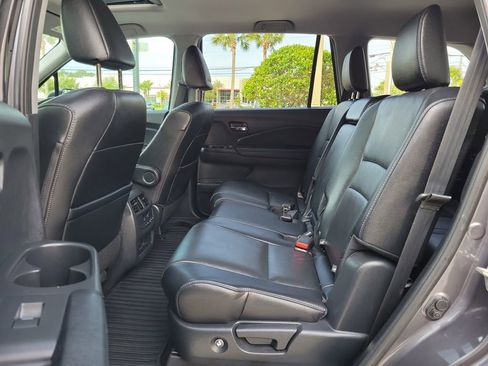 Certified 2017 Honda Pilot EX-L image 15